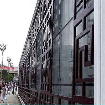 交通枢纽中心木纹铝窗花规格定制 室内外装饰的美学与功能融合